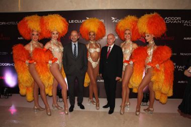 5 Moulin Rouge dancers posing.